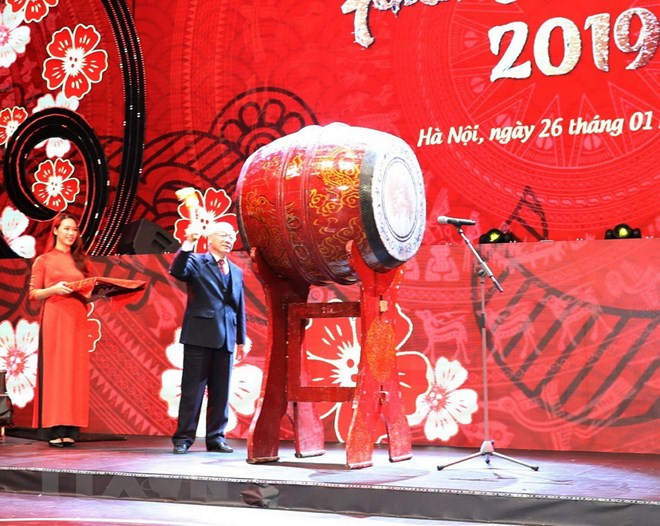 Casi mil vietnamitas residentes en exterior asisten al programa anual en bienvenida al Tet ảnh 1 Casi mil vietnamitas residentes en exterior asisten al programa anual en bienvenida al Tet ảnh 1