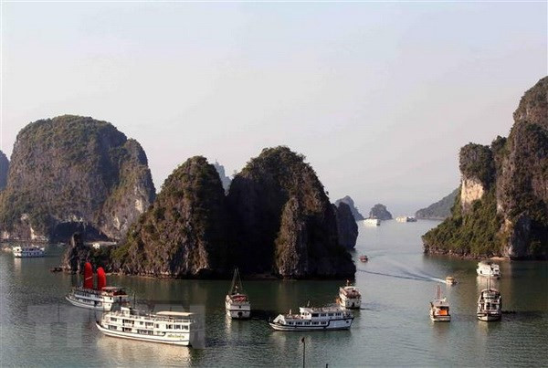 Ha Long aspira a convertirse en un centro turístico internacional ảnh 1 Ha Long aspira a convertirse en un centro turístico internacional ảnh 1