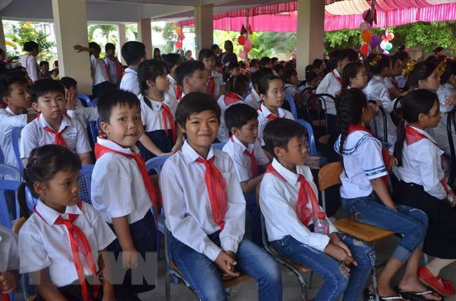 Inauguran nuevo año académico en escuela primaria para vietnamitas residentes en Camboya ảnh 1 Inauguran nuevo año académico en escuela primaria para vietnamitas residentes en Camboya ảnh 1