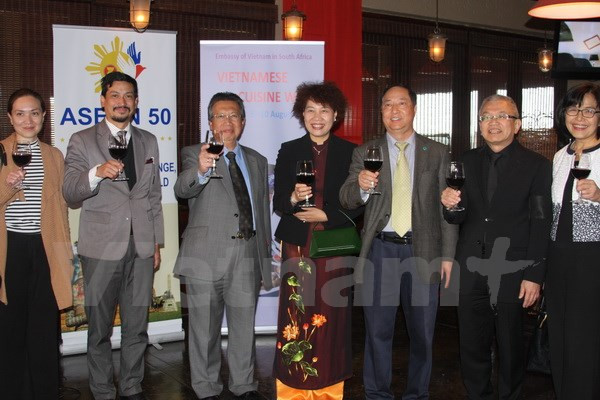 Vietnam presenta en Sudáfrica su cultura, potencial turístico y gastronomía ảnh 1 Vietnam presenta en Sudáfrica su cultura, potencial turístico y gastronomía ảnh 1