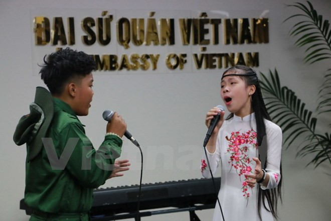 Talentos infantiles de Vietnam promueven cultura nacional en Nueva Zelanda ảnh 1 Talentos infantiles de Vietnam promueven cultura nacional en Nueva Zelanda ảnh 1