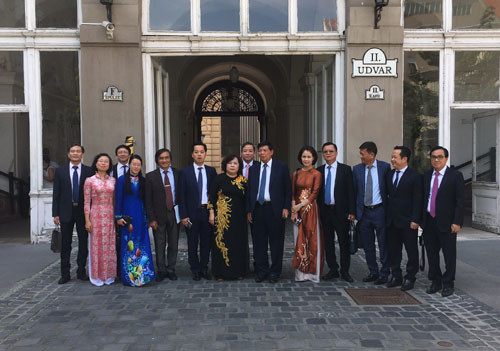 Hanoi adquiere experiencias de Budapest en conservación de sitios históricos ảnh 1 Hanoi adquiere experiencias de Budapest en conservación de sitios históricos ảnh 1