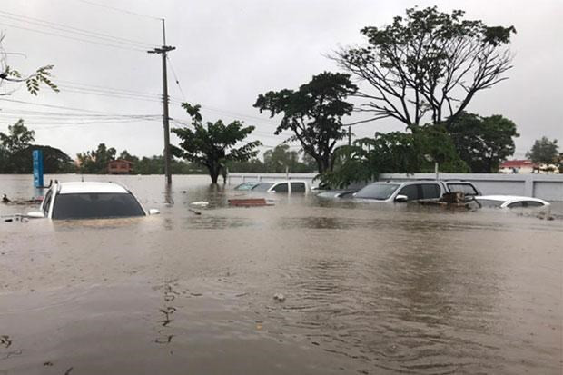 Vietnam envía pésame a Tailandia por pérdidas provocadas por inundaciones ảnh 1 Vietnam envía pésame a Tailandia por pérdidas provocadas por inundaciones ảnh 1