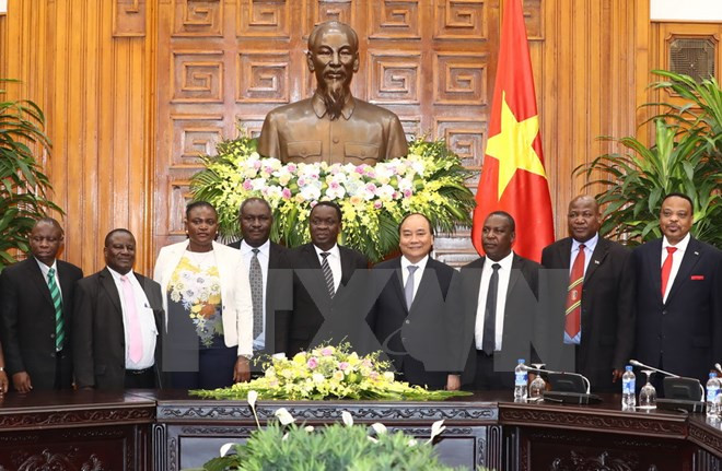 Premier vietnamita desea fortalecer nexos comerciales con Tanzania ảnh 1 Premier vietnamita desea fortalecer nexos comerciales con Tanzania ảnh 1
