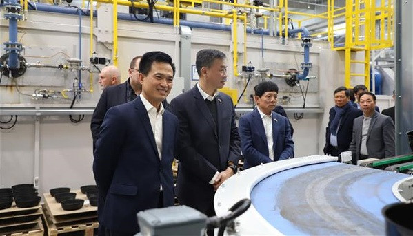 Destacan papel de comunidad vietnamita en fortalecer amistad con República Checa ảnh 2 Destacan papel de comunidad vietnamita en fortalecer amistad con República Checa ảnh 2