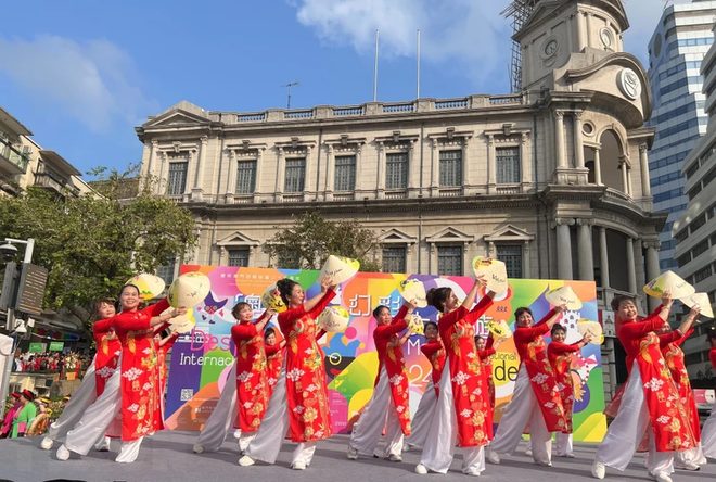 Promoción de cultura vietnamita en desfile internacional en Macao de China ảnh 1 Promoción de cultura vietnamita en desfile internacional en Macao de China ảnh 1