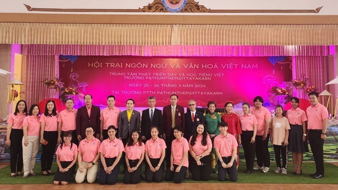 Efectúan en Tailandia campamento de verano de lengua y cultura vietnamita ảnh 1 Efectúan en Tailandia campamento de verano de lengua y cultura vietnamita ảnh 1