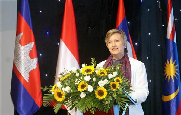 Implementan Guía de ASEAN sobre empoderamiento de mujeres y niños ảnh 1