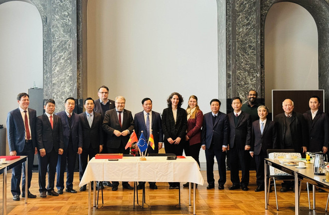 Provincia vietnamita impulsa inversión y cooperación comercial con Alemania ảnh 1 Provincia vietnamita impulsa inversión y cooperación comercial con Alemania ảnh 1