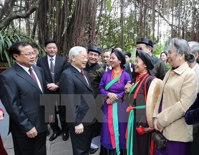 Líder partidista destaca avances de Hanoi ảnh 4 Líder partidista destaca avances de Hanoi ảnh 4