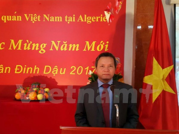 Vietnamitas en Argelia saludan Año Nuevo Lunar ảnh 1