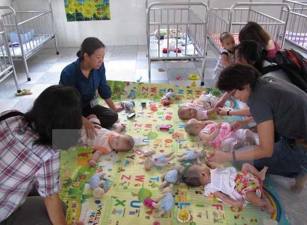 Celebran fiesta en ocasión del Tet para niños con VIH en Da Nang ảnh 1