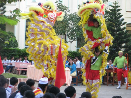 Amplias actividades por la fundación del Partido Comunista y Año Nuevo Lunar ảnh 1