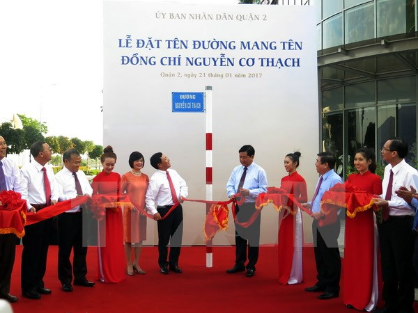 Efectúan ceremonia de colocación de placa en homenaje al líder revolucionario ảnh 1 Efectúan ceremonia de colocación de placa en homenaje al líder revolucionario ảnh 1