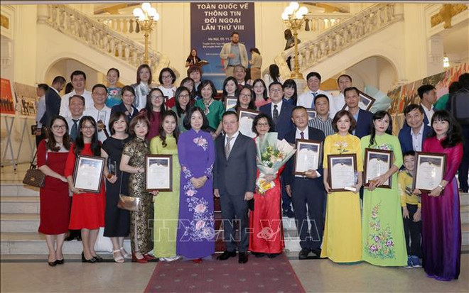 Entregan en Vietnam premios del concurso nacional de informaciones al exterior ảnh 3 Entregan en Vietnam premios del concurso nacional de informaciones al exterior ảnh 3