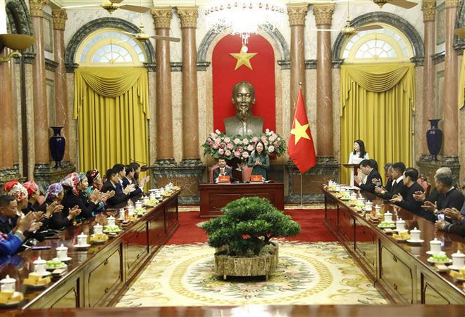 Vietnam presta atención a minorías étnicas, afirma vicepresidenta ảnh 2 Vietnam presta atención a minorías étnicas, afirma vicepresidenta ảnh 2