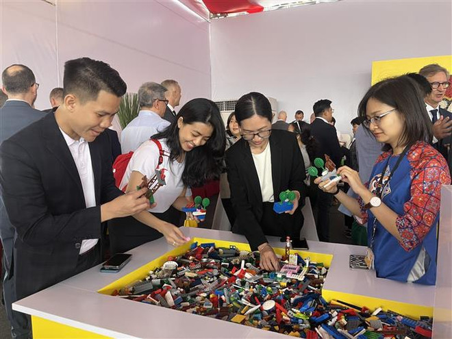Inauguran construcción de fábrica de LEGO en provincia vietnamita ảnh 2