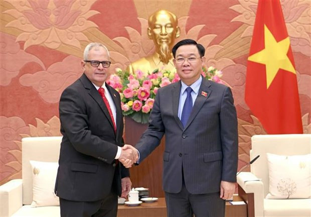 Vietnam siempre se solidariza con Cuba, afirma presidente de Asamblea Nacional ảnh 1 Vietnam siempre se solidariza con Cuba, afirma presidente de Asamblea Nacional ảnh 1