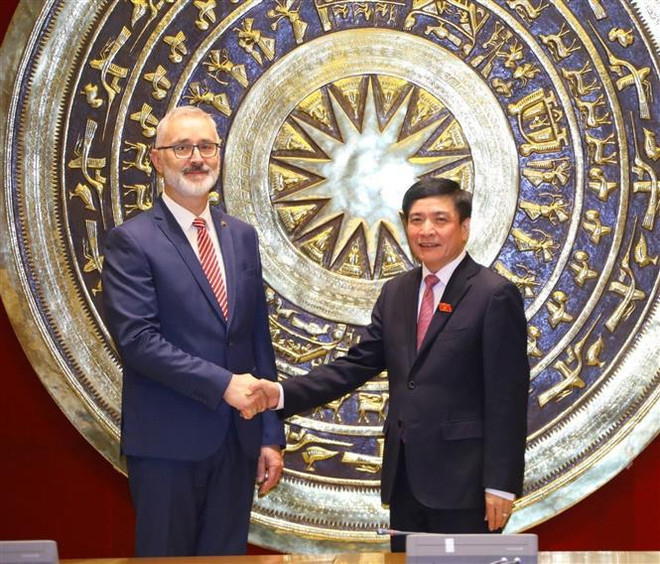 Parlamentos de Vietnam y Hungría impulsan cooperación e intercambio de experiencias ảnh 1 Parlamentos de Vietnam y Hungría impulsan cooperación e intercambio de experiencias ảnh 1