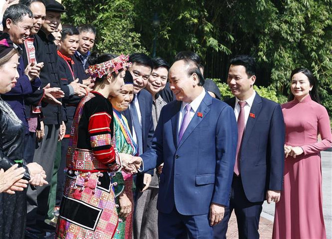 Presidente de Vietnam se reúne con personas prestigiosas de Ha Giang ảnh 1