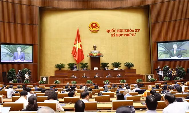 Parlamento vietnamita continúa debates sobre diversos proyectos de ley ảnh 1