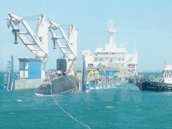 Arriba al puerto Cam Ranh submarino Kilo HQ-186 Da Nang ảnh 1 Arriba al puerto Cam Ranh submarino Kilo HQ-186 Da Nang ảnh 1