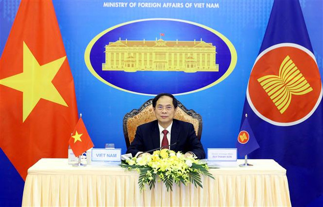 Pide Vietnam utilizar fondo de ASEAN para comprar vacunas contra COVID-19 ảnh 1