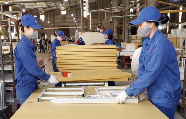 Tambaleante producción industrial de Vietnam debido a la pandemia ảnh 1
