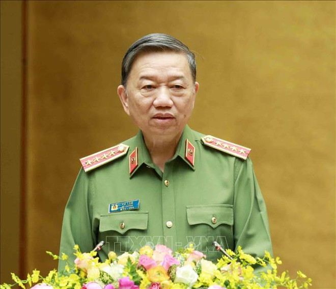 Resaltan en Vietnam labor policial en prevención y control del COVID-19 ảnh 1 Resaltan en Vietnam labor policial en prevención y control del COVID-19 ảnh 1