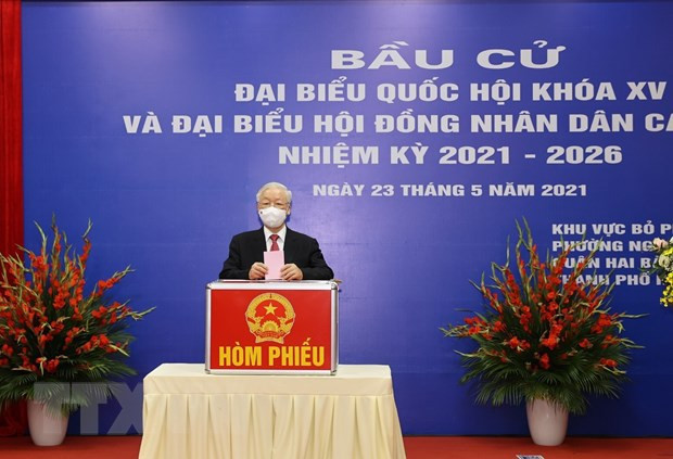 Máximo dirigente partidista de Vietnam emite voto en elecciones generales ảnh 1 Máximo dirigente partidista de Vietnam emite voto en elecciones generales ảnh 1