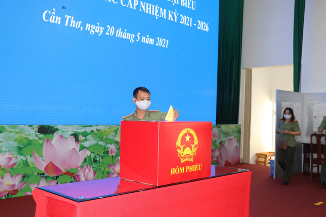 Organizarán votación anticipada en colegios electorales de 16 localidades vietnamitas ảnh 1 Organizarán votación anticipada en colegios electorales de 16 localidades vietnamitas ảnh 1