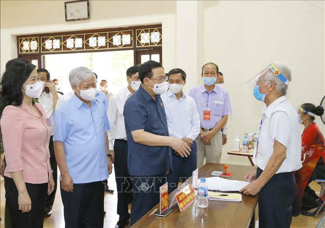 Inspeccionan elecciones en provincias vietnamitas de Bac Giang y Bac Ninh ảnh 1 Inspeccionan elecciones en provincias vietnamitas de Bac Giang y Bac Ninh ảnh 1