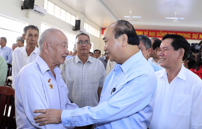 Proponen destinar casi 21 millones de dólares a personas con méritos revolucionarios en Vietnam ảnh 1 Proponen destinar casi 21 millones de dólares a personas con méritos revolucionarios en Vietnam ảnh 1