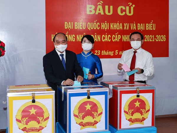 Presidente de Vietnam emite voto en Ciudad Ho Chi Minh ảnh 1 Presidente de Vietnam emite voto en Ciudad Ho Chi Minh ảnh 1