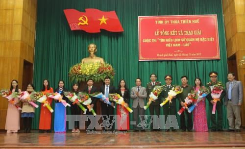 Honran a ganadores del concurso de lazos entre Vietnam y Laos ảnh 1