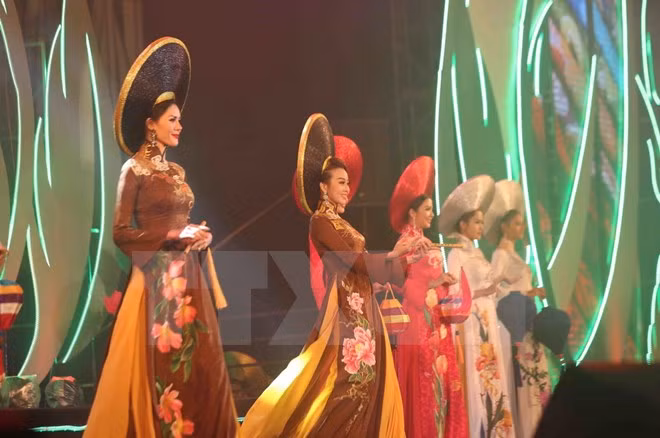 Clausuran Festival de Flores Da Lat 2017 ảnh 1 Clausuran Festival de Flores Da Lat 2017 ảnh 1