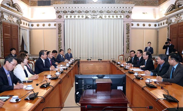 Afianzan Ciudad Ho Chi Minh y urbe sudcoreana de Gimcheon lazos multisectoriales ảnh 1 Afianzan Ciudad Ho Chi Minh y urbe sudcoreana de Gimcheon lazos multisectoriales ảnh 1