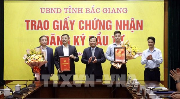 Provincia vietnamita de Bac Giang otorga licencias a proyectos millonarios ảnh 1 Provincia vietnamita de Bac Giang otorga licencias a proyectos millonarios ảnh 1