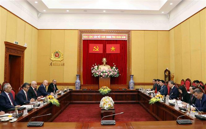 Vietnam y Palestina intensifican lazos en lucha contra delincuencia ảnh 1 Vietnam y Palestina intensifican lazos en lucha contra delincuencia ảnh 1