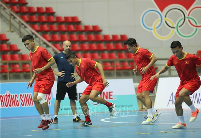 Selección vietnamita de fútbol sala se prepara para Campeonato Asiático ảnh 1 Selección vietnamita de fútbol sala se prepara para Campeonato Asiático ảnh 1