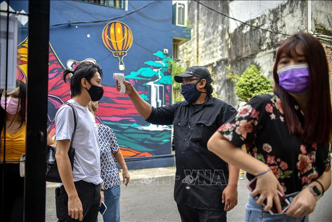 Malasia enfrenta nueva ola de COVID-19 tras días festivos ảnh 1 Malasia enfrenta nueva ola de COVID-19 tras días festivos ảnh 1