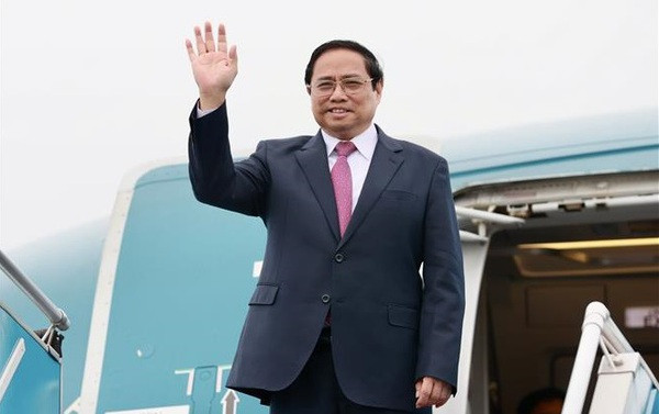 Premier de Vietnam parte rumbo a Indonesia para asistir a Cumbre de ASEAN ảnh 1 Premier de Vietnam parte rumbo a Indonesia para asistir a Cumbre de ASEAN ảnh 1