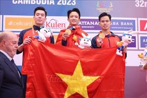 Cosecha Vietnam cinco preseas doradas en jornada sabatina en SEA Games 32 ảnh 3