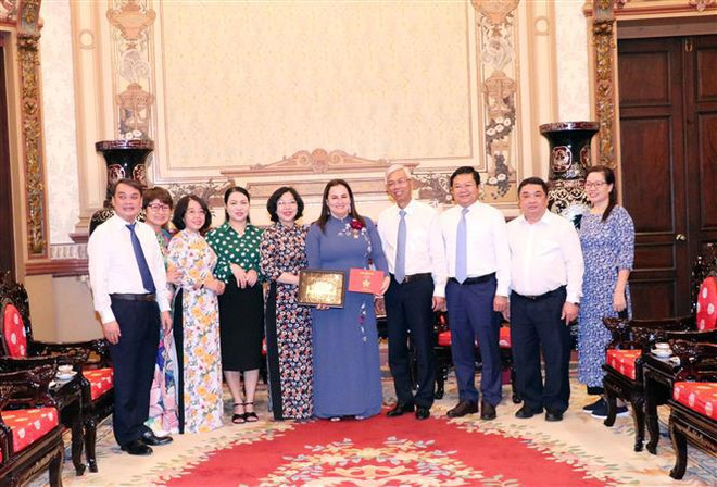 Autoridades de Ciudad Ho Chi Minh reciben a funcionaria de ONU Mujeres ảnh 2 Autoridades de Ciudad Ho Chi Minh reciben a funcionaria de ONU Mujeres ảnh 2