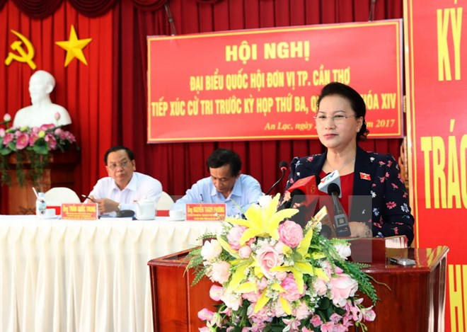 Presidenta del Parlamento vietnamita responde a preguntas de electores ảnh 1 Presidenta del Parlamento vietnamita responde a preguntas de electores ảnh 1