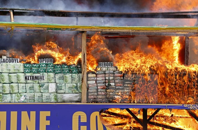 Myanmar y Tailandia incineran drogas incautadas valoradas en mil millones de dólares ảnh 1 Myanmar y Tailandia incineran drogas incautadas valoradas en mil millones de dólares ảnh 1