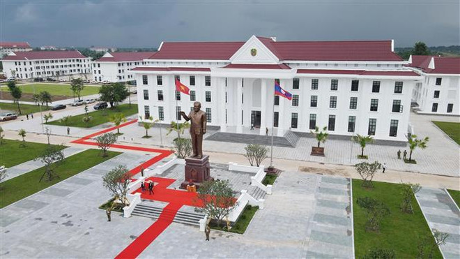 Inauguran Academia Política de Policía de Laos, regalo especial de Vietnam ảnh 2 Inauguran Academia Política de Policía de Laos, regalo especial de Vietnam ảnh 2
