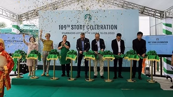 Starbucks abre su tienda número 100 en Vietnam ảnh 1