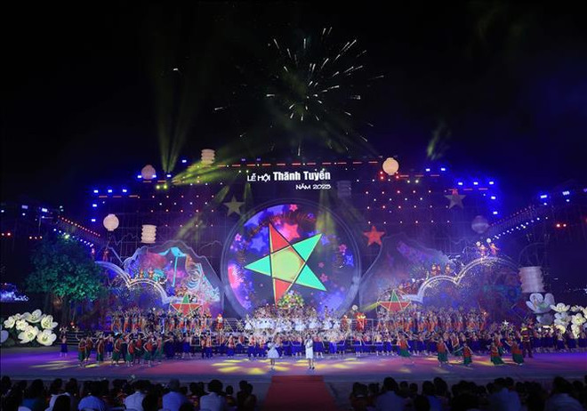 Presidente vietnamita visita provincia norteña de Tuyen Quang ảnh 3 Presidente vietnamita visita provincia norteña de Tuyen Quang ảnh 3