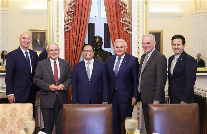 Premier vietnamita dialoga con dirigentes del Congreso estadounidense ảnh 2 Premier vietnamita dialoga con dirigentes del Congreso estadounidense ảnh 2